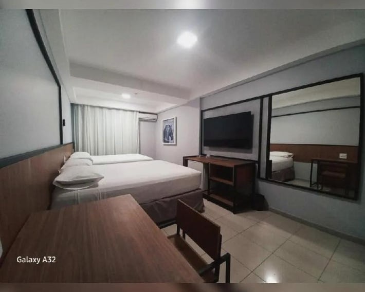Pratti Hotel