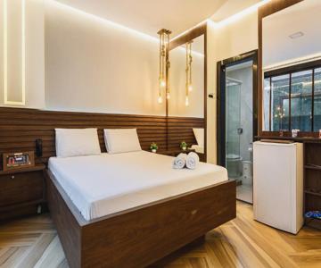 Status Motel