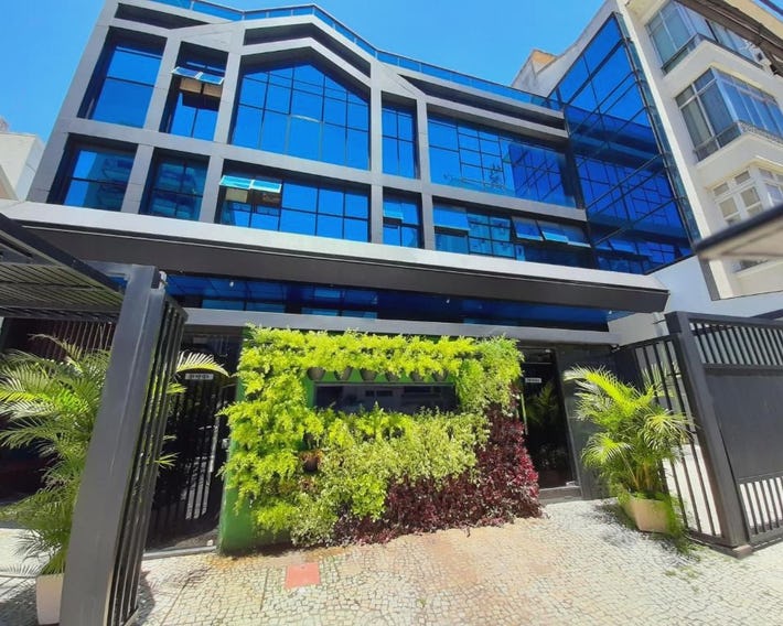 BAMBINA HOTEL -Adultos Somente