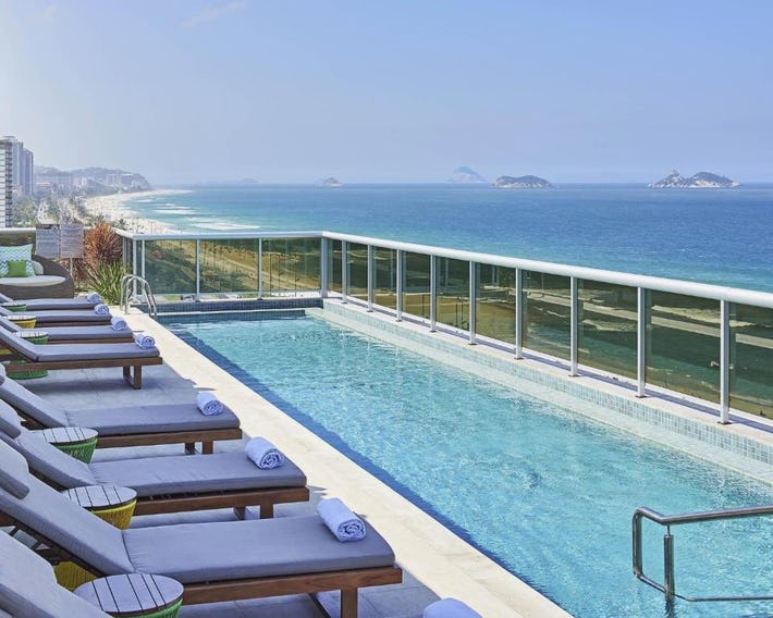 Regency Barra Hotel