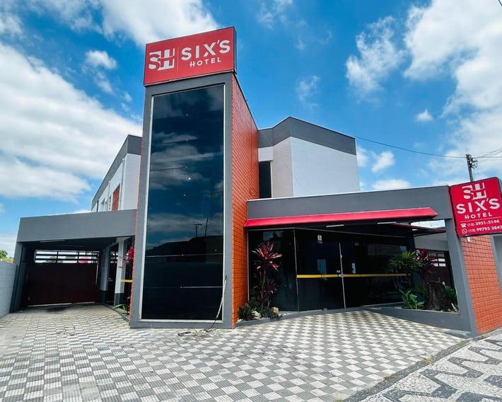 Six's Hotel