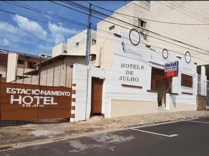 Hotel Nove De Julho