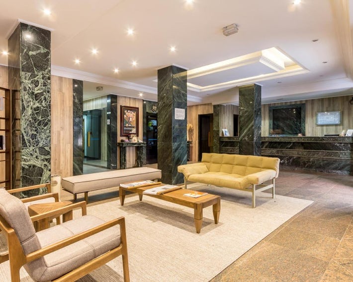 Hotel Columbia