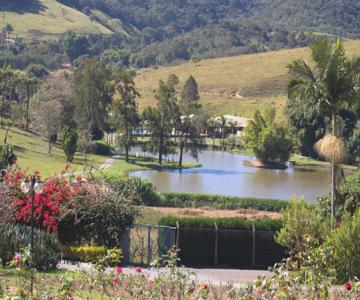 Hotel Fazenda Retiro Das Rosas
