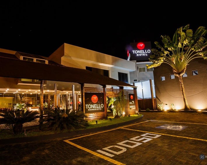 Tonello Business Hotel