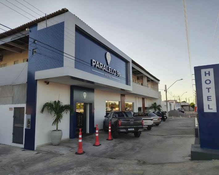 PARALELO 9s HOTEL
