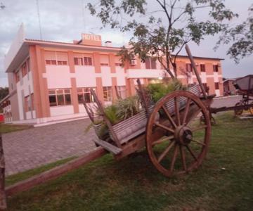 Cyro Hotel