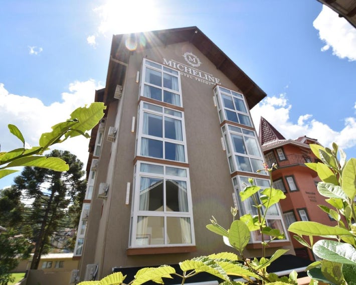 Micheline Hotel Tricot