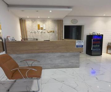Hotel Colmeia