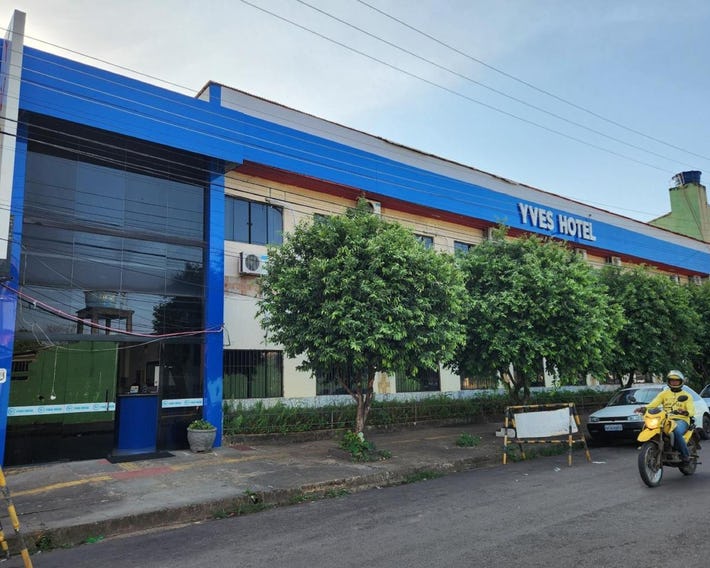 Yves Hotel