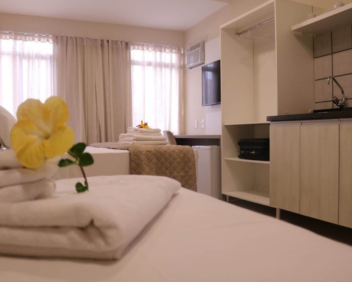 Caravaggio Praia Hotel
