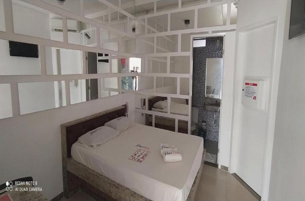 Motel Flex Love (Adults Only)