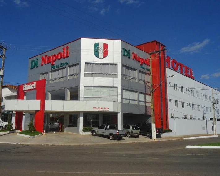Di Napoli Plaza Hotel