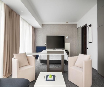 Atrium Hotel