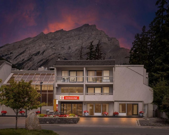 Best Western Plus Banff International Lodge