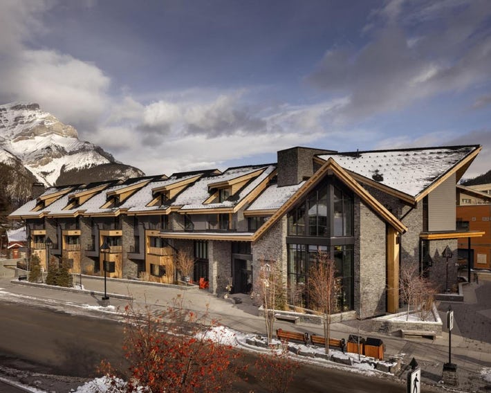 Peaks Hotel and Suites