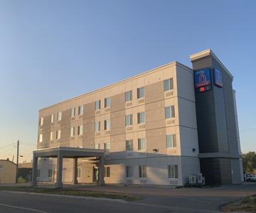 Studio 6 Bruderheim