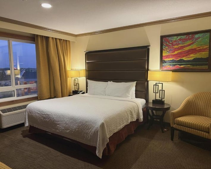 Best Western Plus Rose Country Hotel