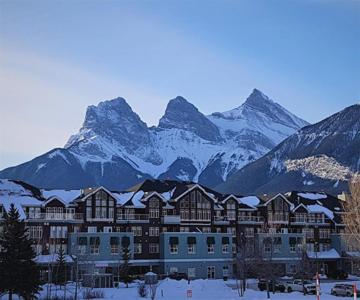 Sunset Resorts Canmore