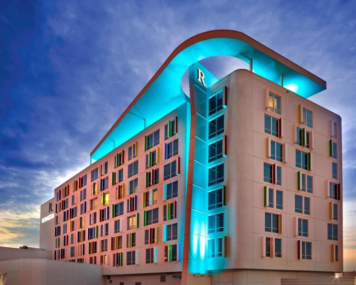 Renaissance Edmonton Airport Hotel