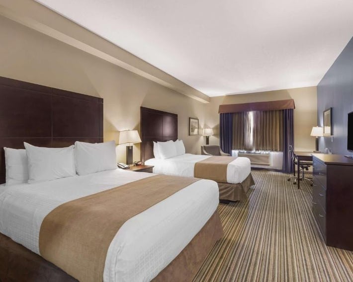 Best Western PLUS Fort Saskatchewan Inn & Suites