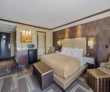 Best Western Plus Edmonton Airport Hotel