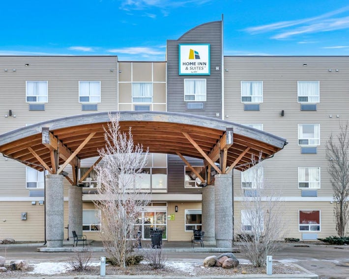 Home Inn and Suites Lloydminster