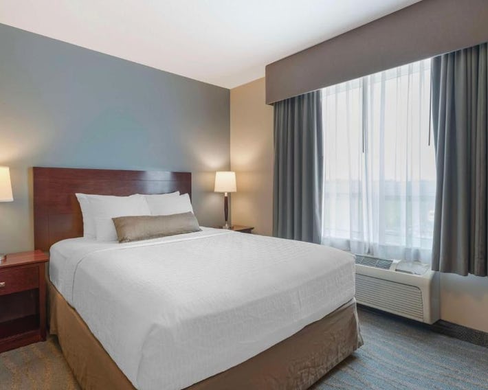 Best Western Rocky Mountain House Inn & Suites