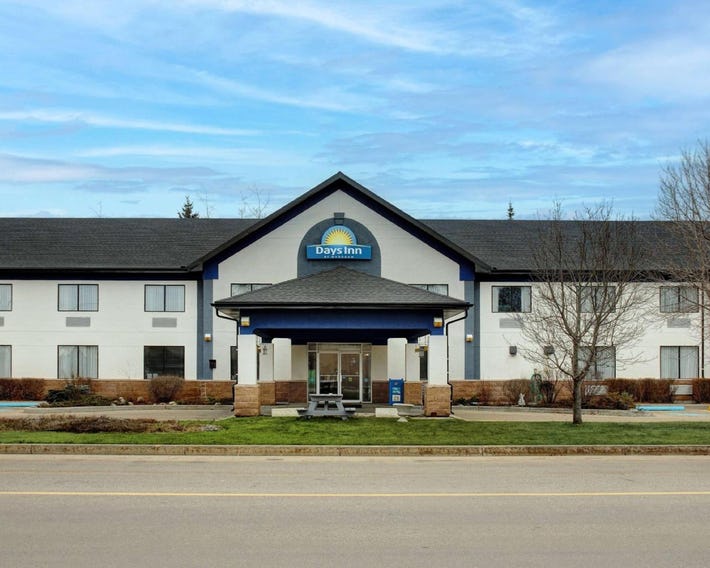 Days Inn by Wyndham Whitecourt