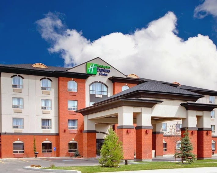 Holiday Inn Express & Suites Whitecourt by IHG