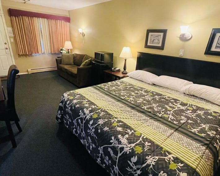 Travellers Motel