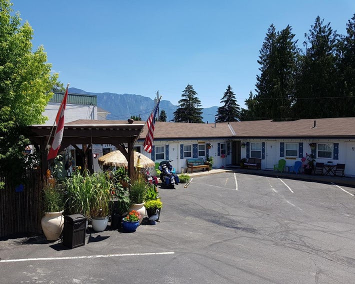 Creston Valley Motel