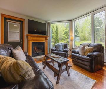 Timberline Lodges by Fernie Lodging Company