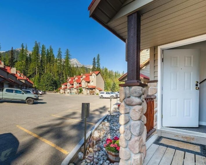 Stone Creek Chalets by FCR