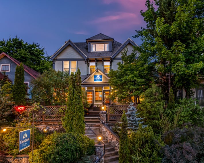 Cloudside Inn