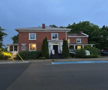 Trinity House Inn
