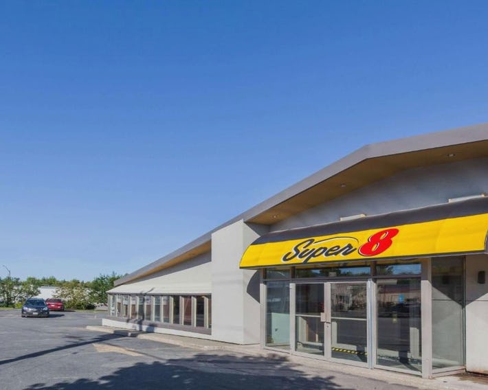 Super 8 by Wyndham Kirkland Lake