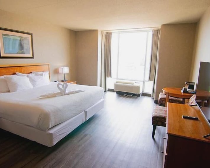 Falls Hotel & Inn at Clifton Hill