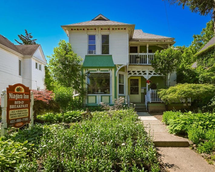 Niagara Inn Bed and Breakfast