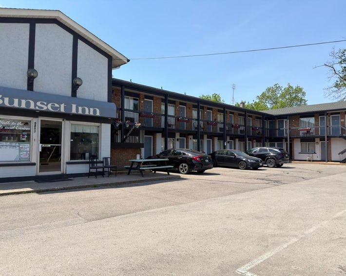 Sunset Inn