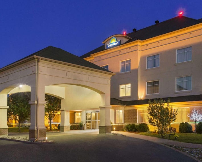 Days Inn by Wyndham Ottawa Airport