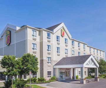 Super 8 by Wyndham Peterborough