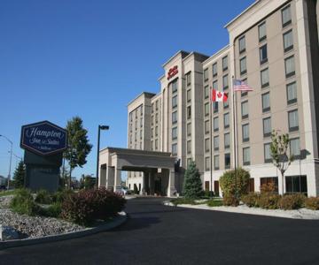 Hampton Inn & Suites Windsor