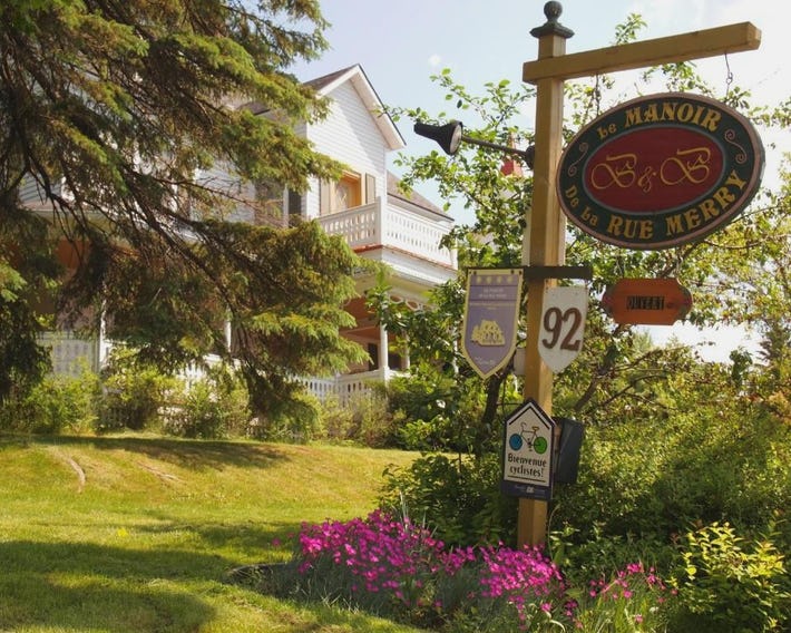 Au Manoir de la rue Merry