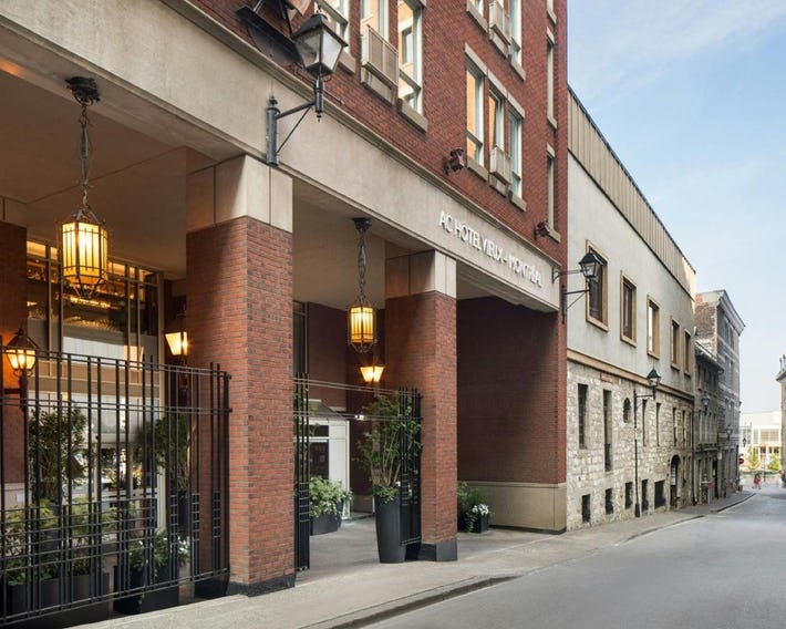 SpringHill Suites Old Montreal