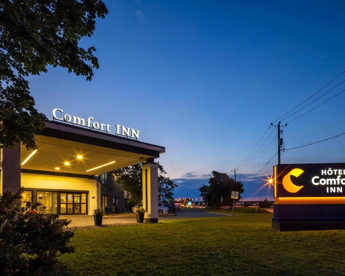 Comfort Inn Montreal Aeroport