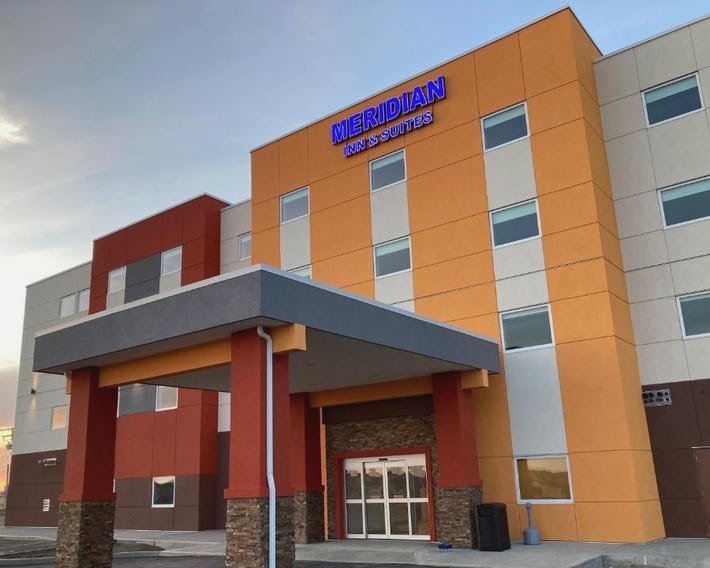 Meridian Inn & Suites Regina Airport