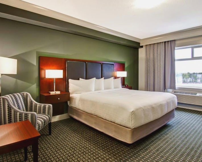Chateau Nova Yellowknife