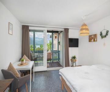 "Boho Oase" with lake view and pool