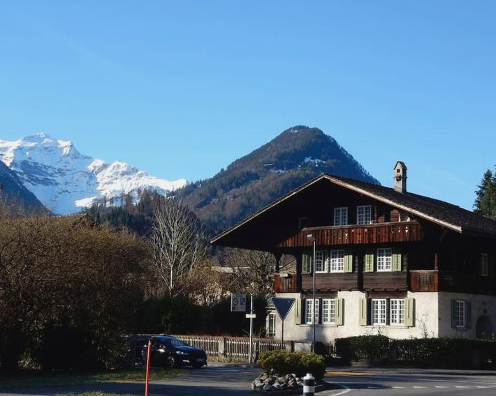 Traditional Swiss-Flat